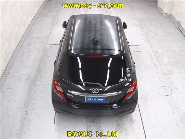 TOYOTA VITZ