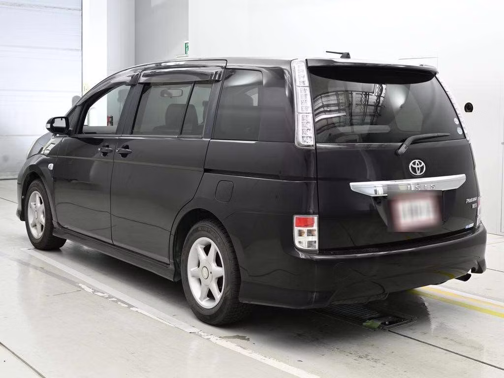 TOYOTA ISIS