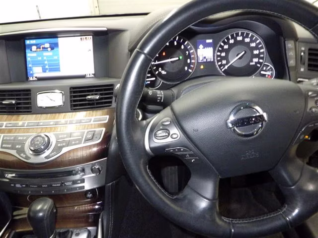 NISSAN FUGA