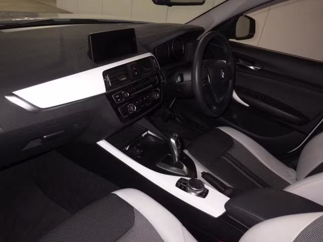 BMW 1-SERIES