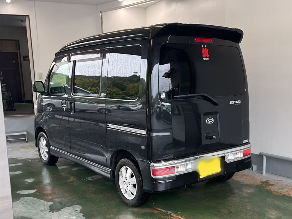 DAIHATSU ATRAI