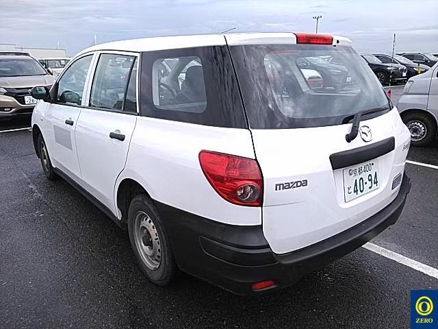 MAZDA FAMILIA