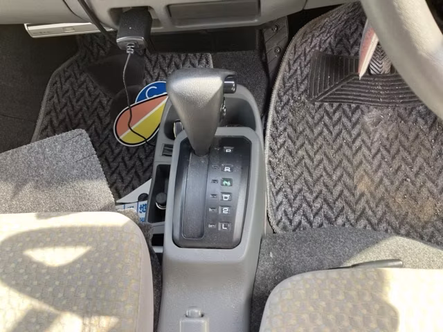 MITSUBISHI TOWN BOX