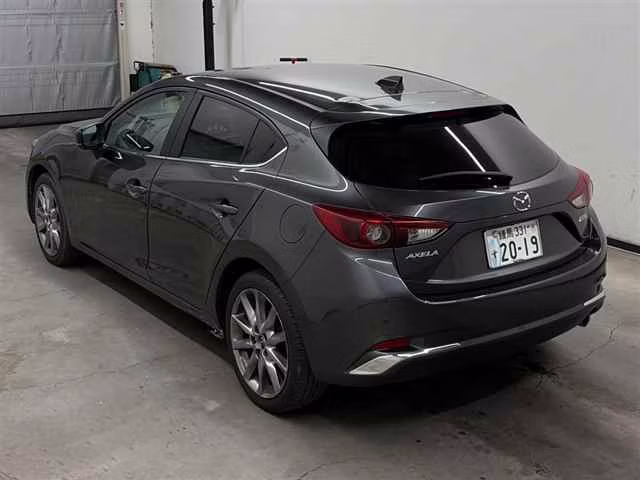 MAZDA AXELA