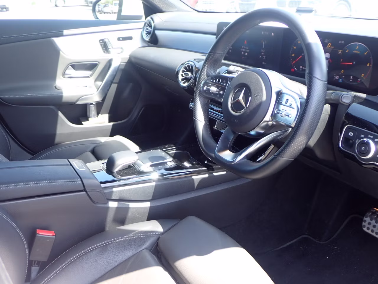MERCEDES-BENZ CLA-CLASS