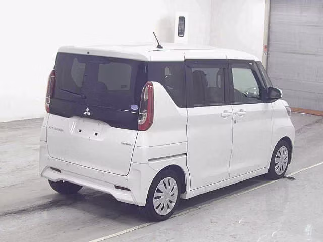 MITSUBISHI EK SPACE
