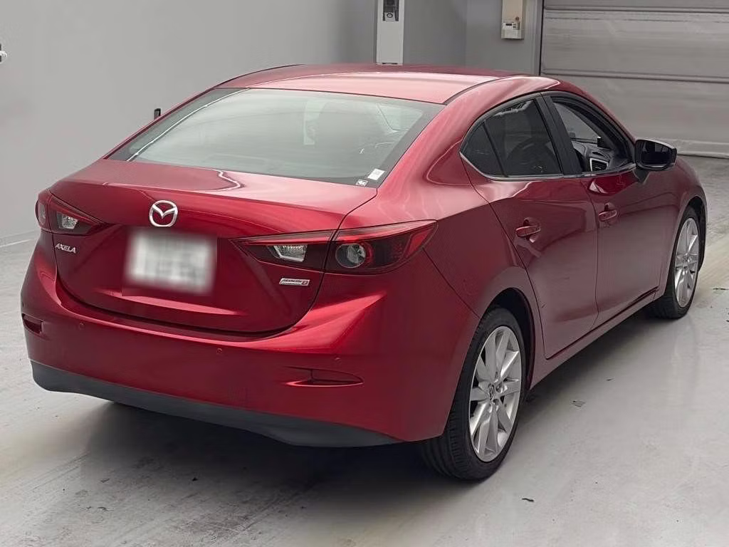 MAZDA AXELA