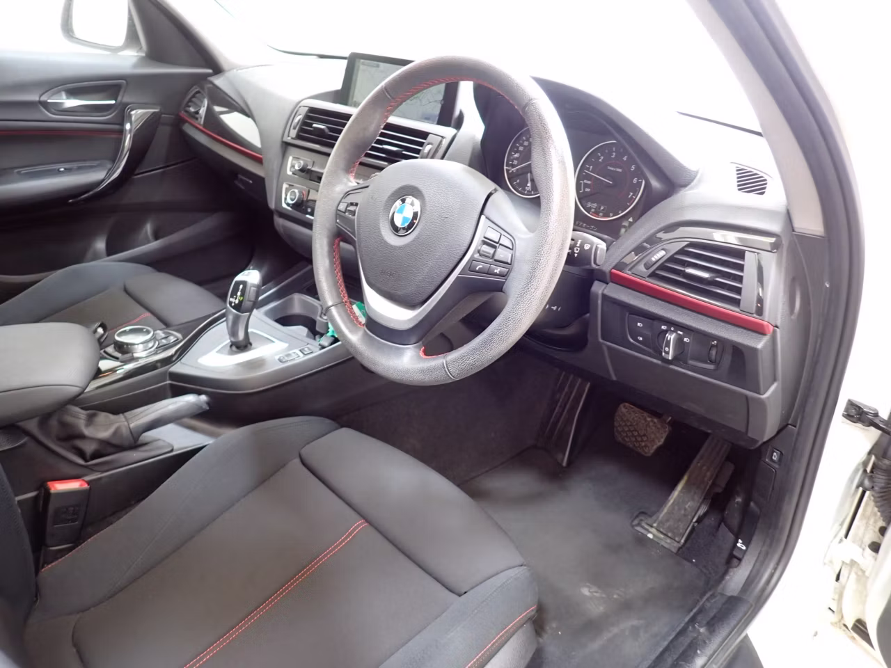BMW 1-SERIES