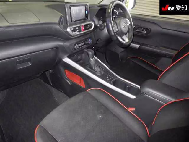 DAIHATSU ROCKY