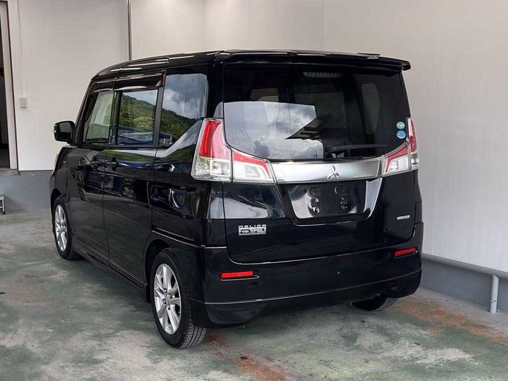 MITSUBISHI DELICA D:2