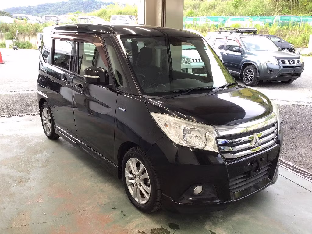 MITSUBISHI DELICA D:2