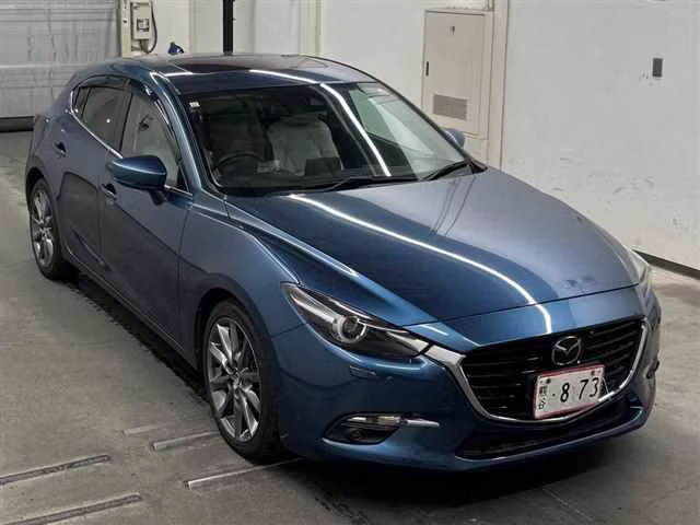 MAZDA AXELA