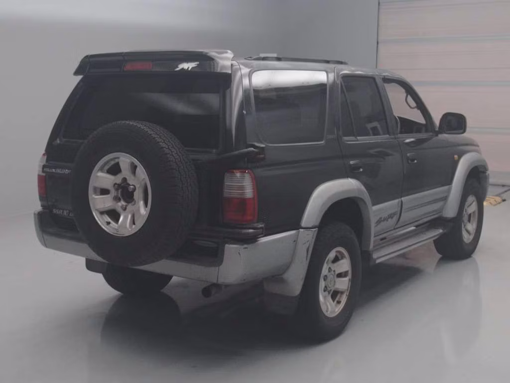 TOYOTA HILUX SURF