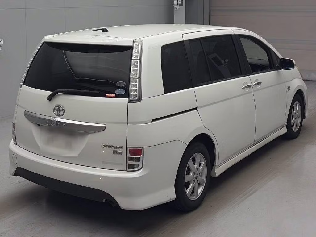 TOYOTA ISIS