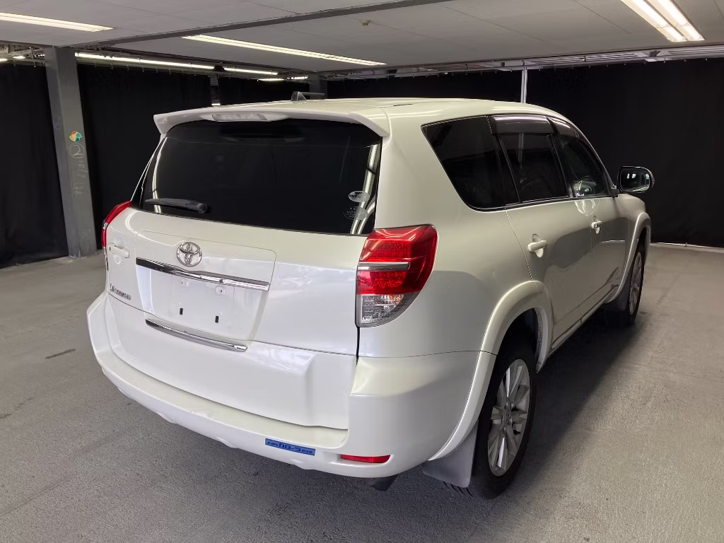 TOYOTA VANGUARD
