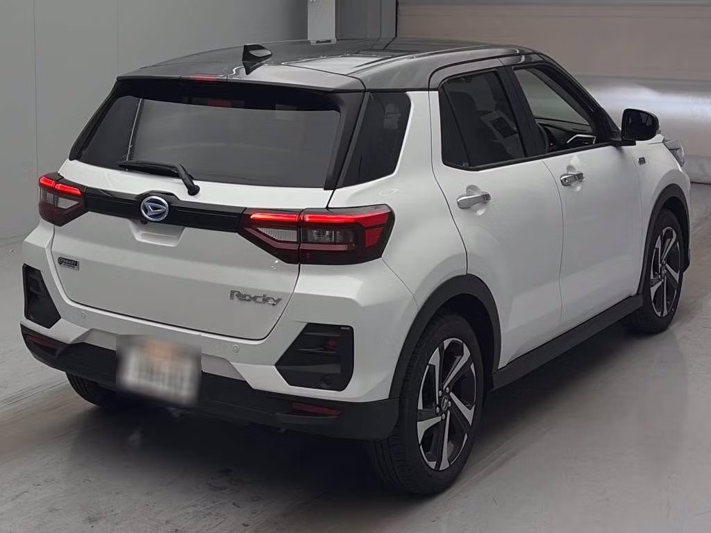 DAIHATSU ROCKY