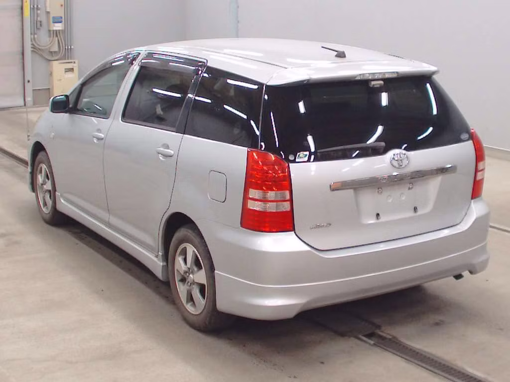 TOYOTA WISH