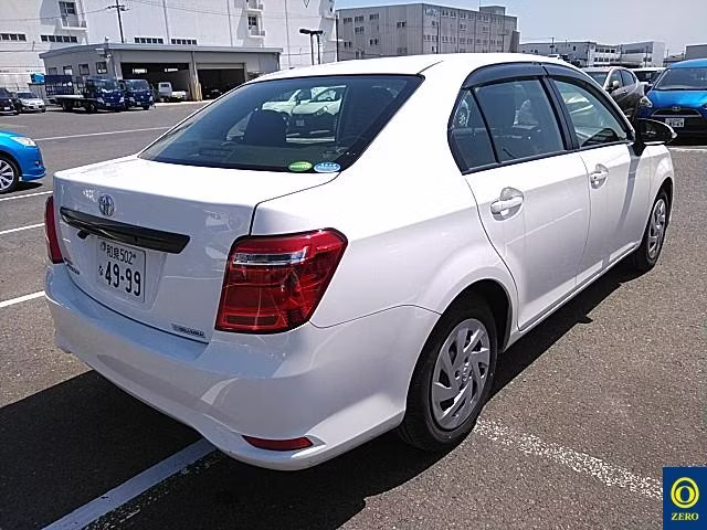 TOYOTA COROLLA AXIO