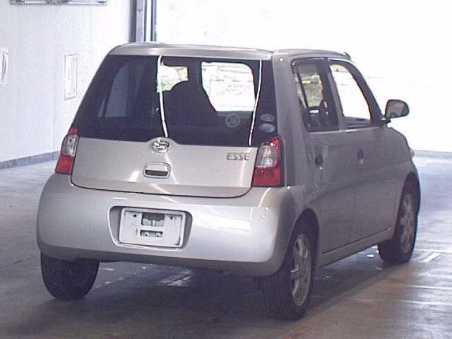 DAIHATSU ESSE