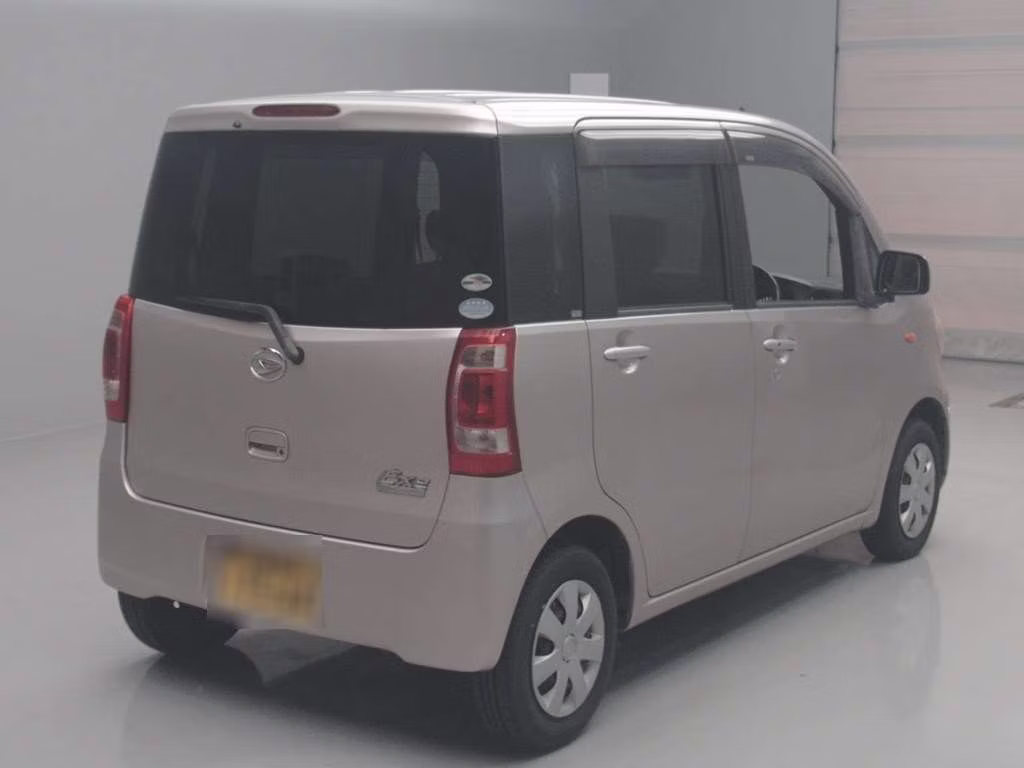 DAIHATSU TANTO EXE
