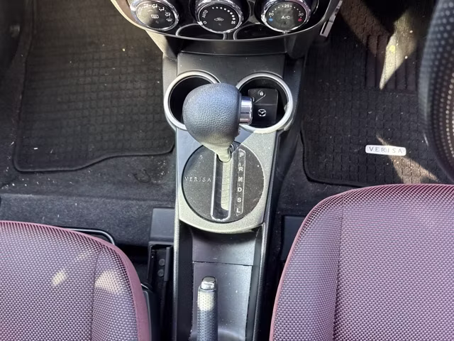 MAZDA VERISA