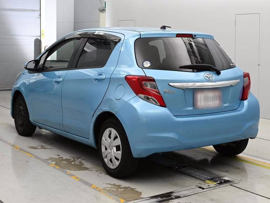 TOYOTA VITZ