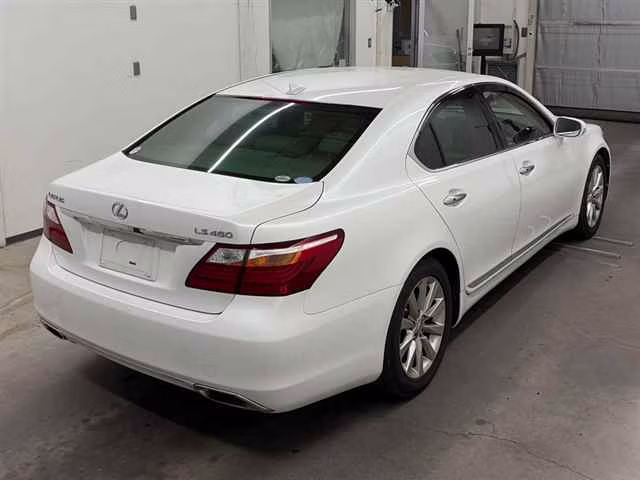 LEXUS LS460