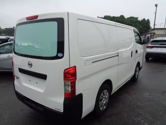 NISSAN CARAVAN