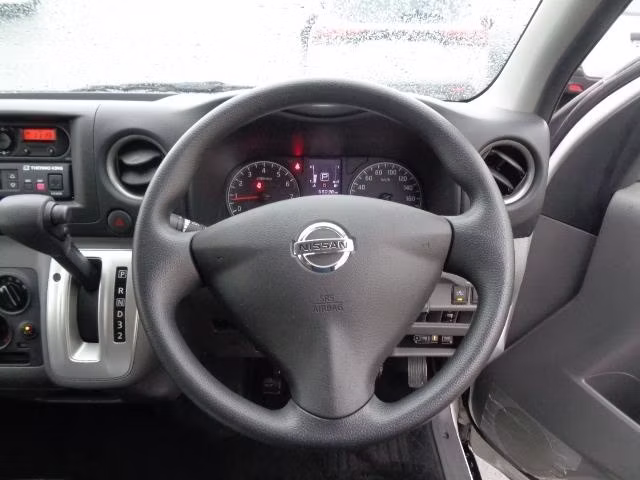 NISSAN CARAVAN