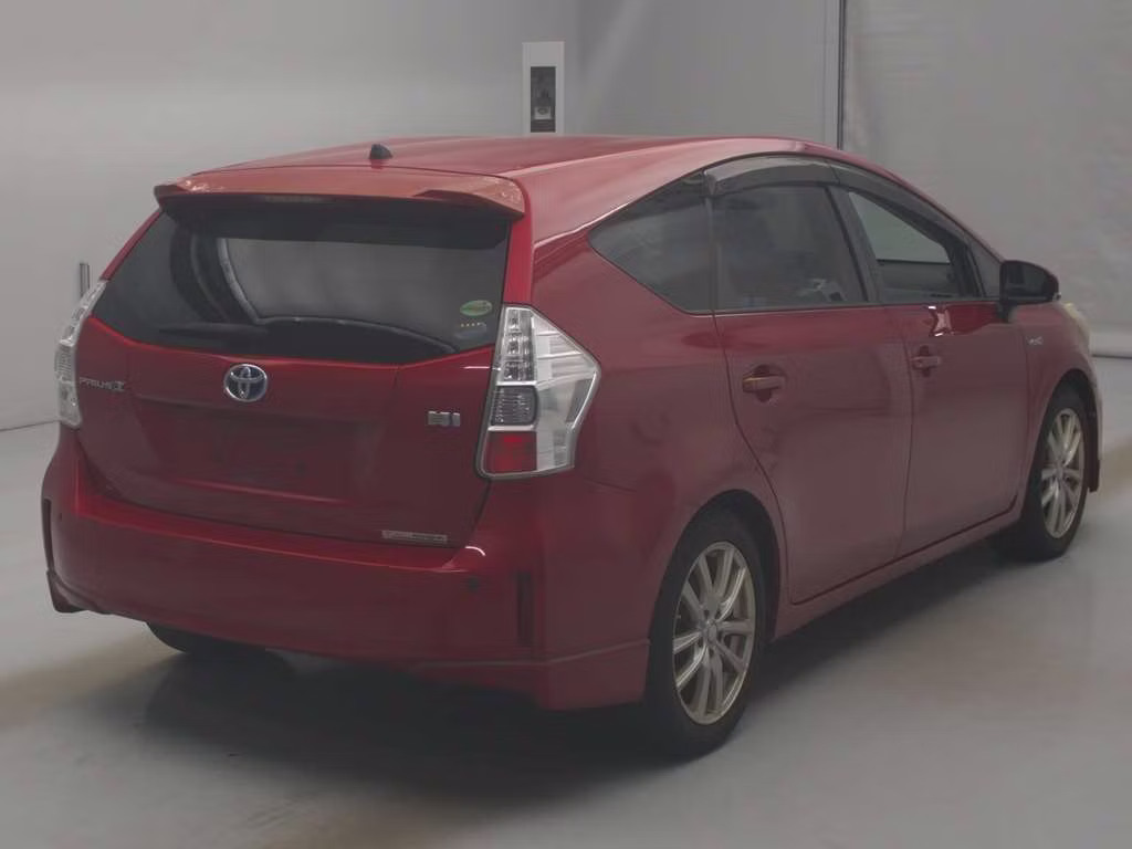 TOYOTA PRIUS ALPHA