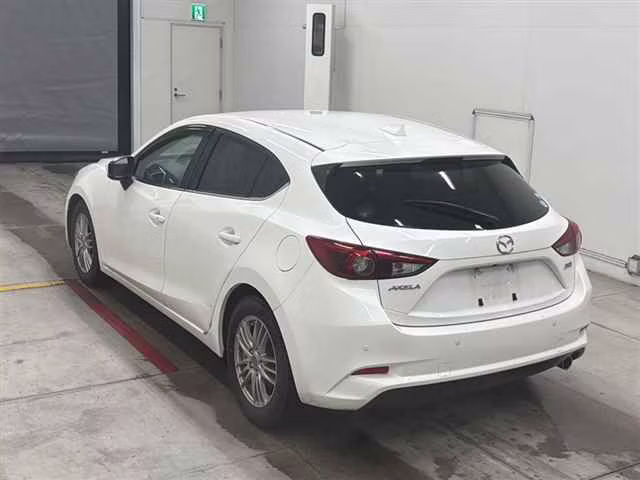 MAZDA AXELA