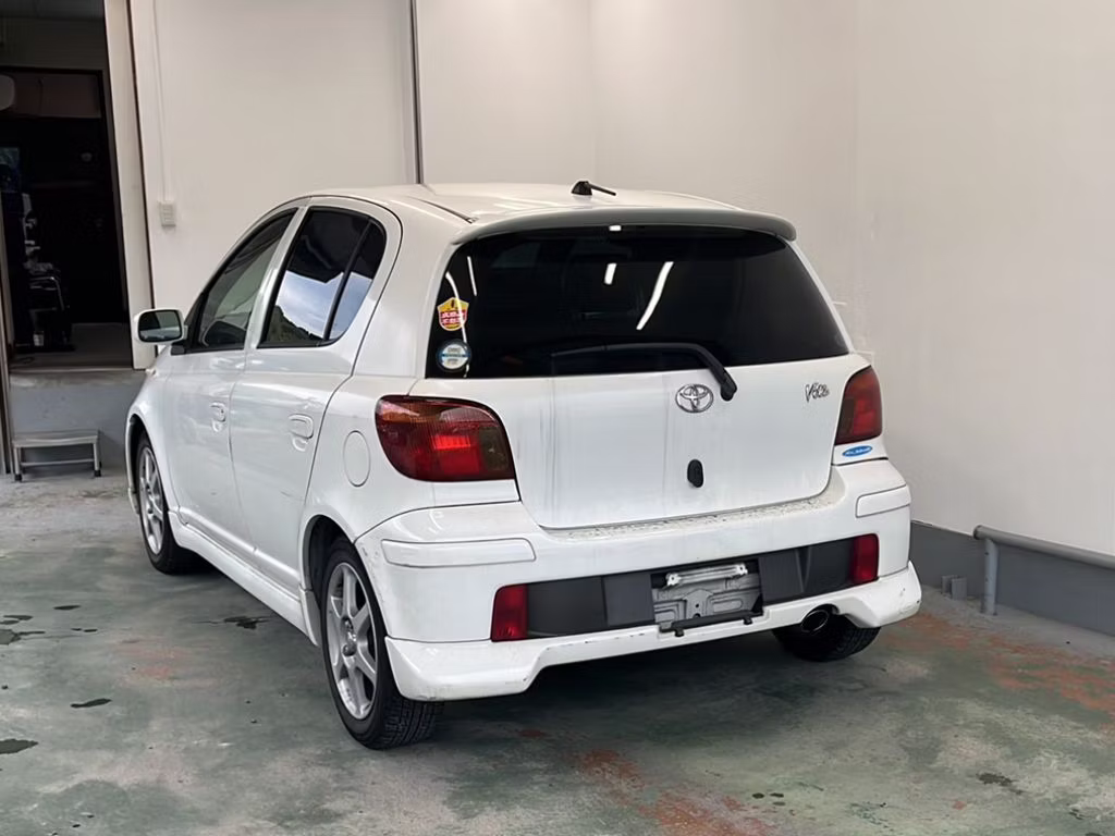 TOYOTA VITZ