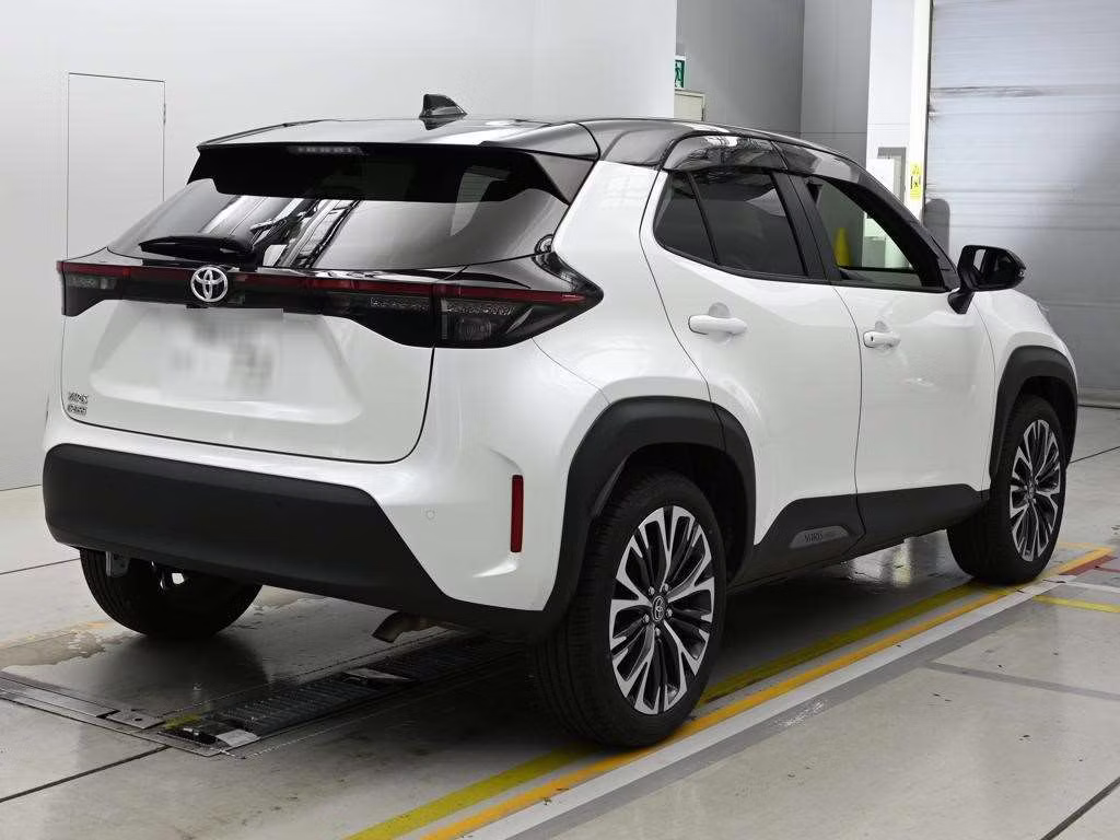 TOYOTA YARIS CROSS
