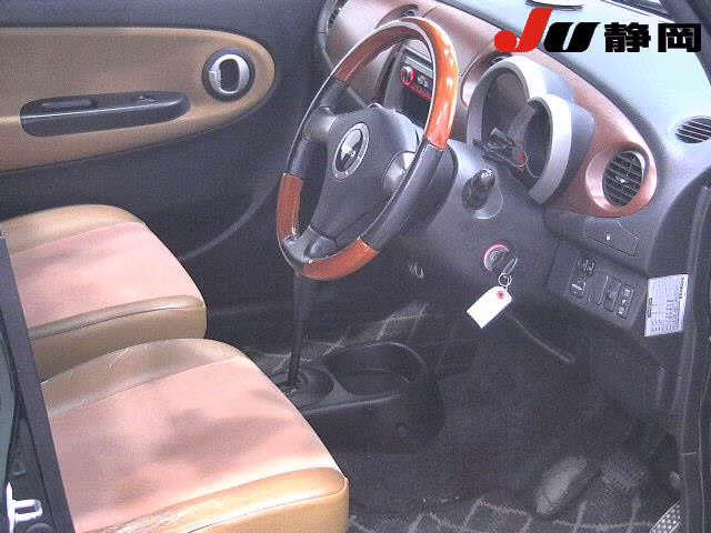 DAIHATSU MIRA GINO