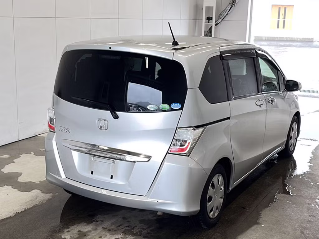 HONDA FREED