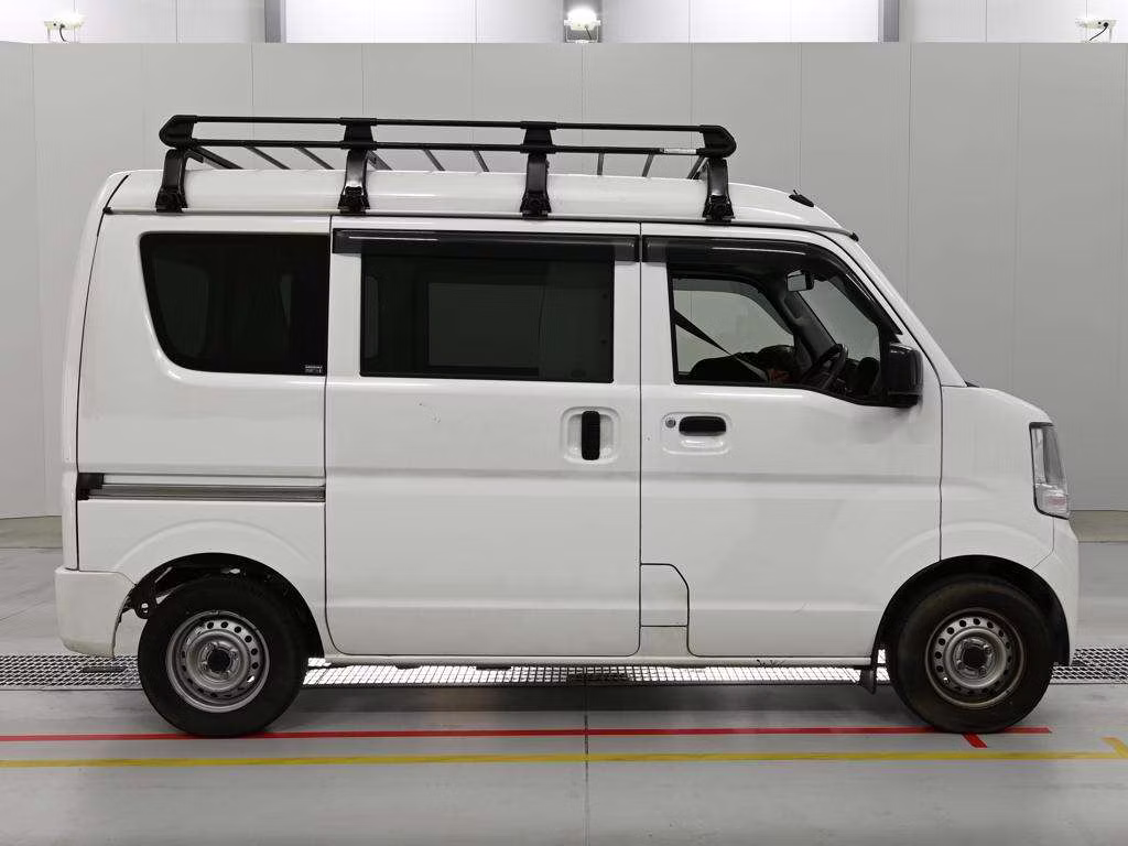 MITSUBISHI MINICAB