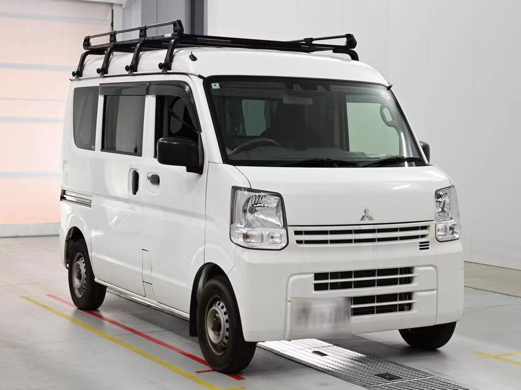 MITSUBISHI MINICAB