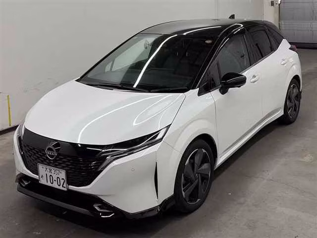 NISSAN AURA