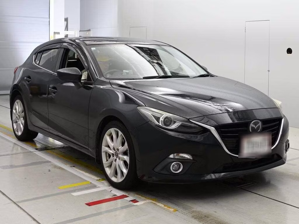 MAZDA AXELA