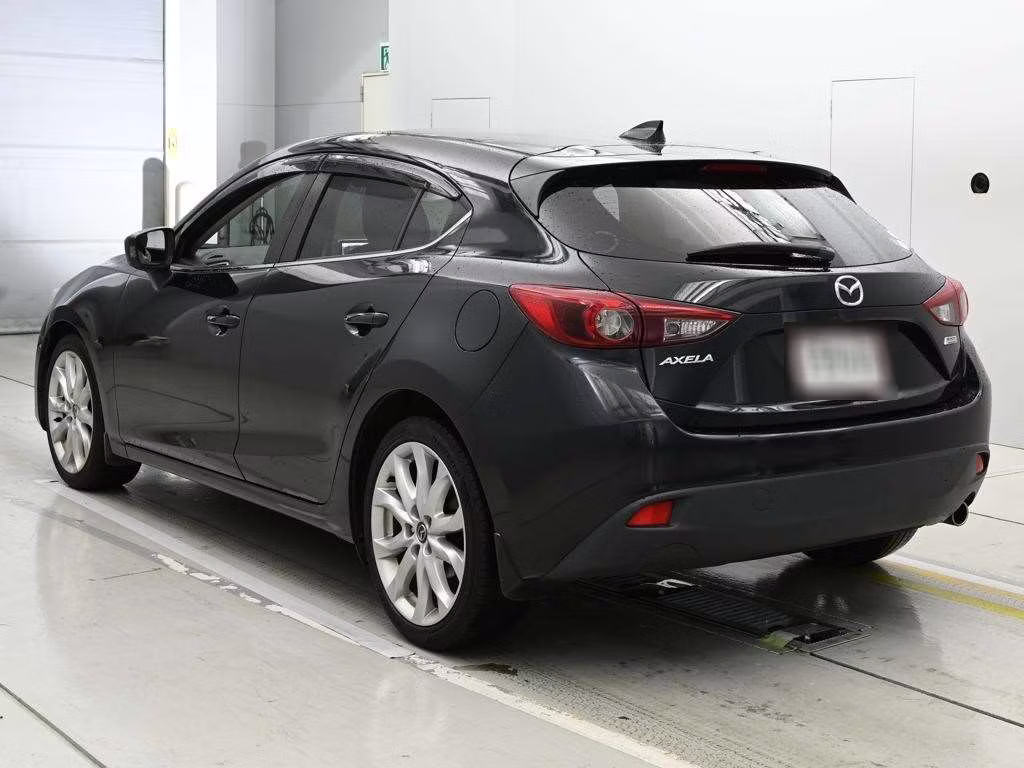 MAZDA AXELA