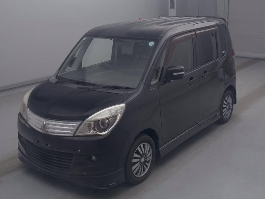 MITSUBISHI DELICA D:2