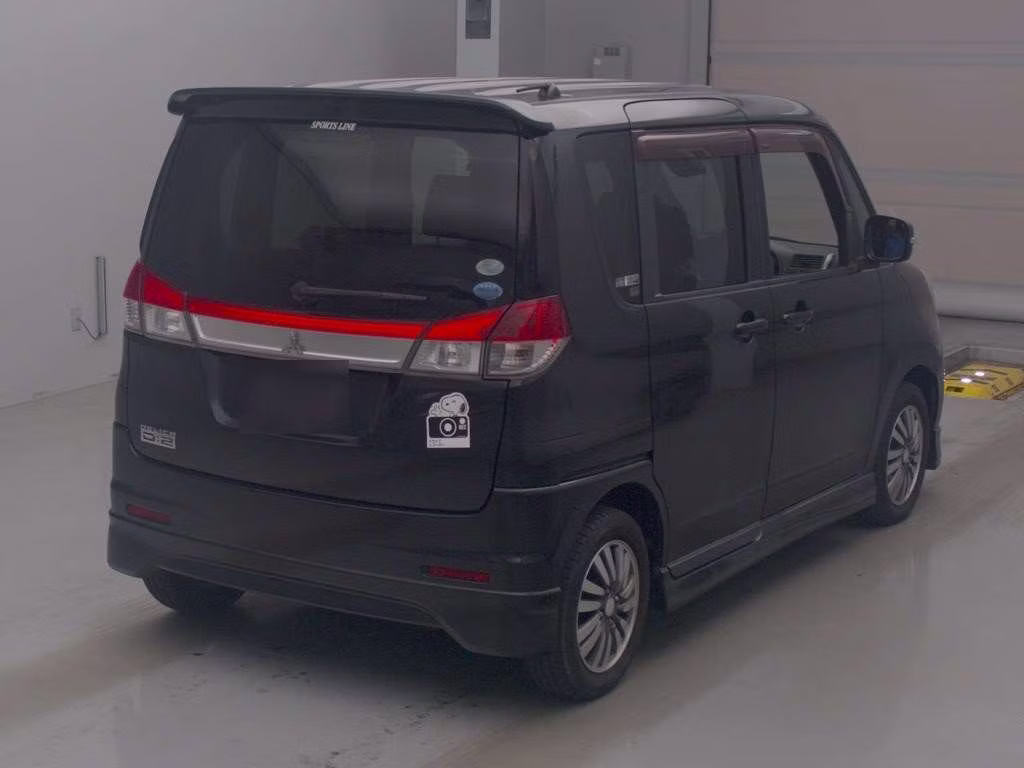 MITSUBISHI DELICA D:2