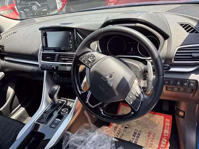 MITSUBISHI ECLIPSE CROSS