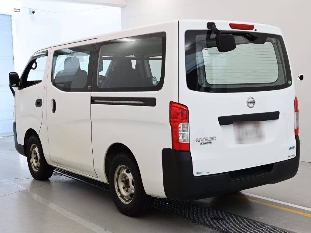 NISSAN NV350 CARAVAN