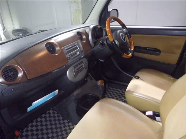 DAIHATSU MIRA GINO