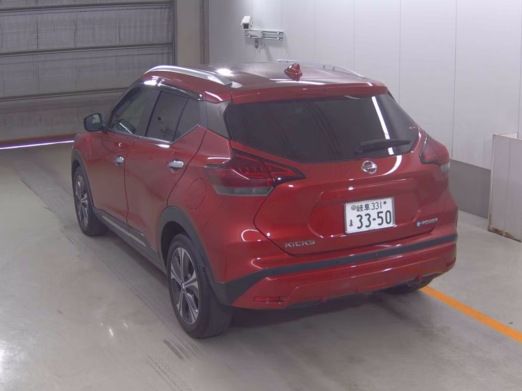 NISSAN KICKS