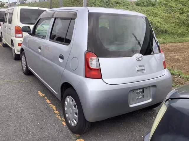 DAIHATSU ESSE