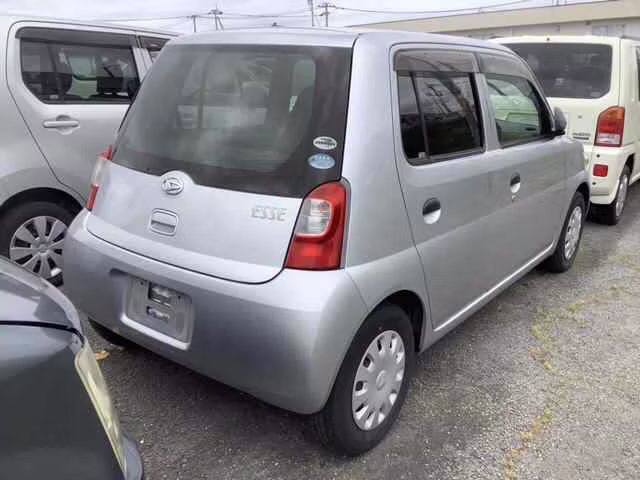 DAIHATSU ESSE
