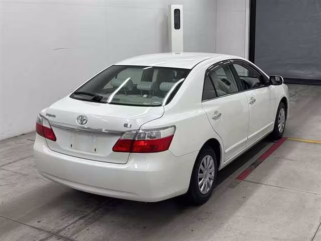 TOYOTA PREMIO