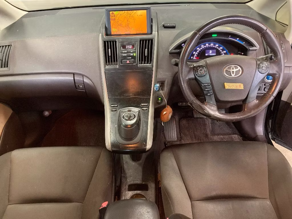 TOYOTA SAI